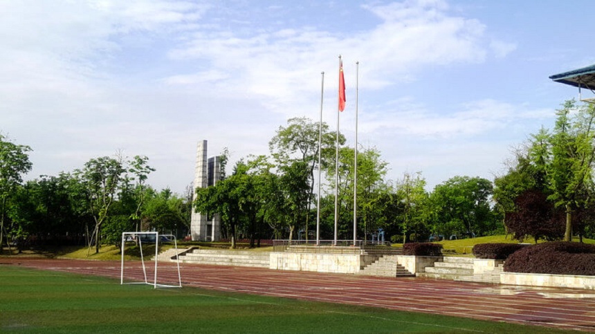 成都實(shí)驗(yàn)外國(guó)語(yǔ)學(xué)校（西區(qū)）網(wǎng)址鏈接是什么？