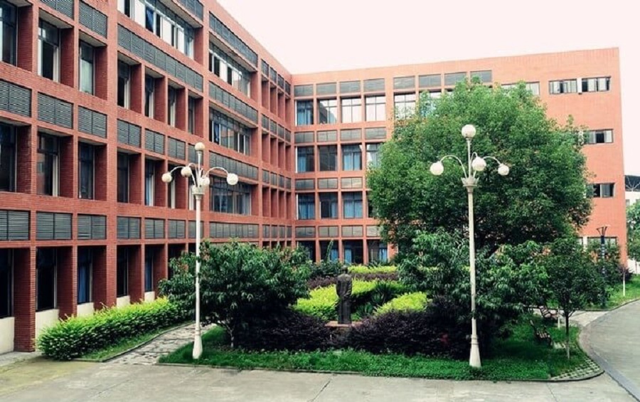 江油一中地址在哪兒？