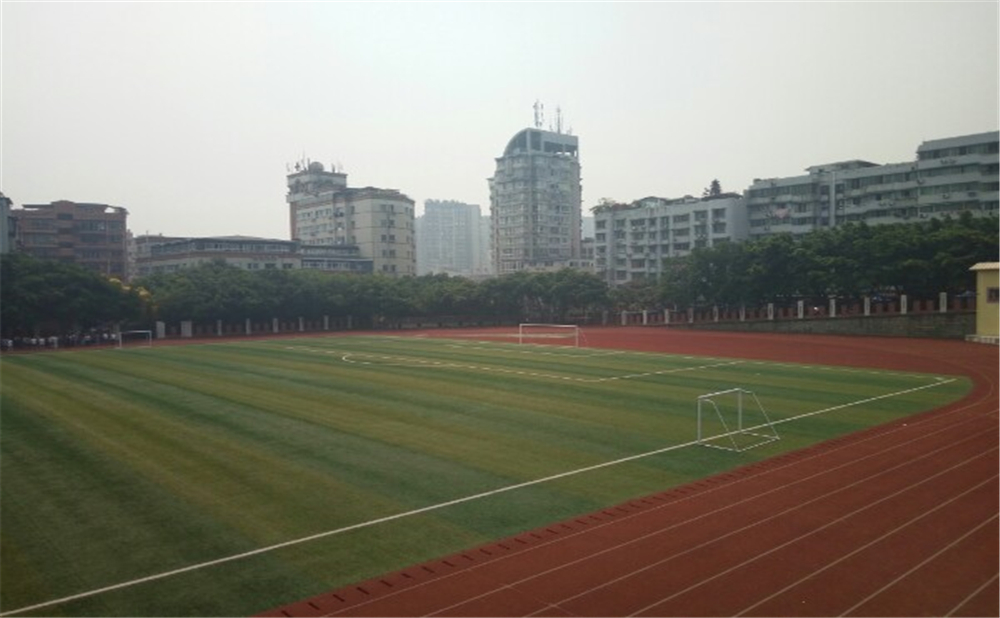內(nèi)江市翔龍中學(xué)學(xué)校詳細(xì)地址在什么地方？