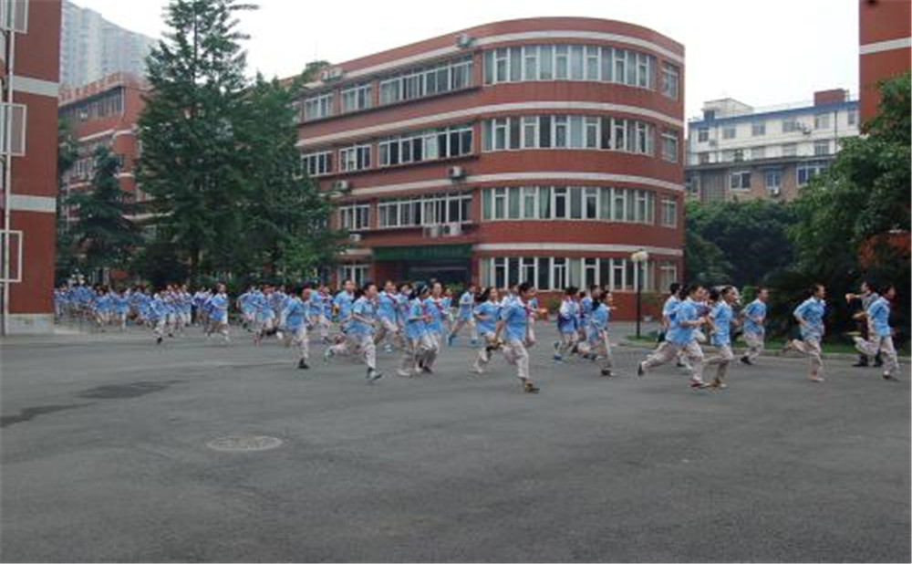 北師大成都實(shí)驗(yàn)中學(xué)校2020年的錄取分?jǐn)?shù)是多少？