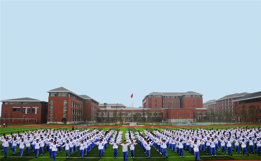 成都七中高新校區(qū)2020年的錄取分?jǐn)?shù)線是多少？