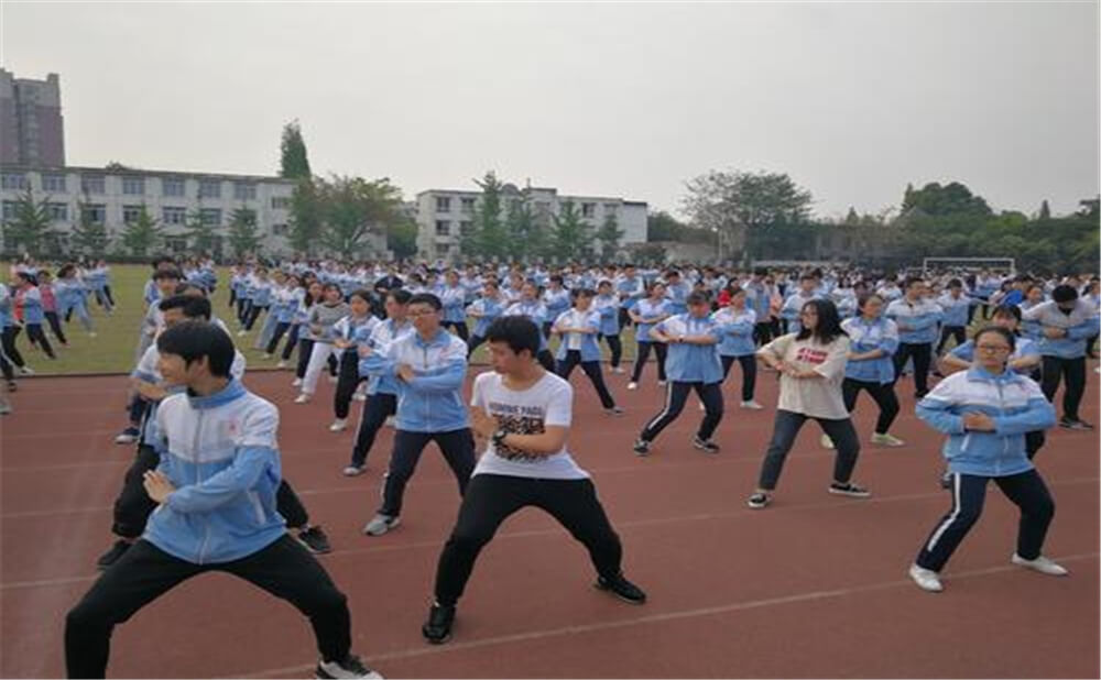 華潤高級中學(xué)育才的升學(xué)率是多少？