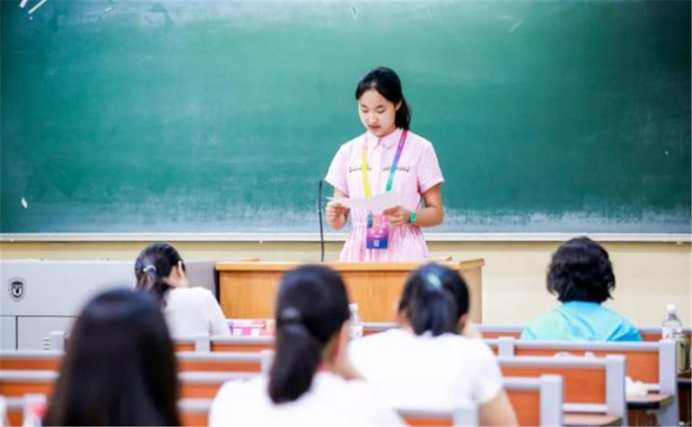 成都外國語學(xué)校的升學(xué)率高不高？