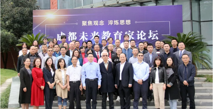 新津中學(xué)的學(xué)費(fèi)是多少？