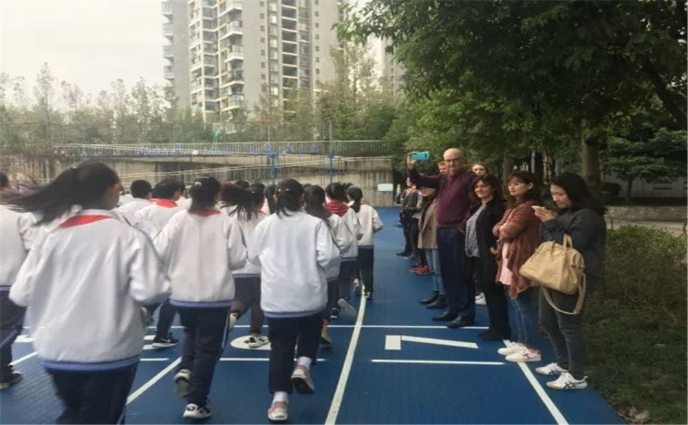 成都市第三中學(xué)本科升學(xué)率是多少？