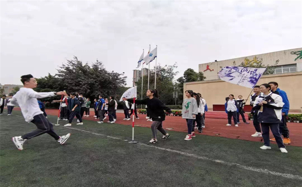 成都玉林中學(xué)錄取分?jǐn)?shù)是多少？