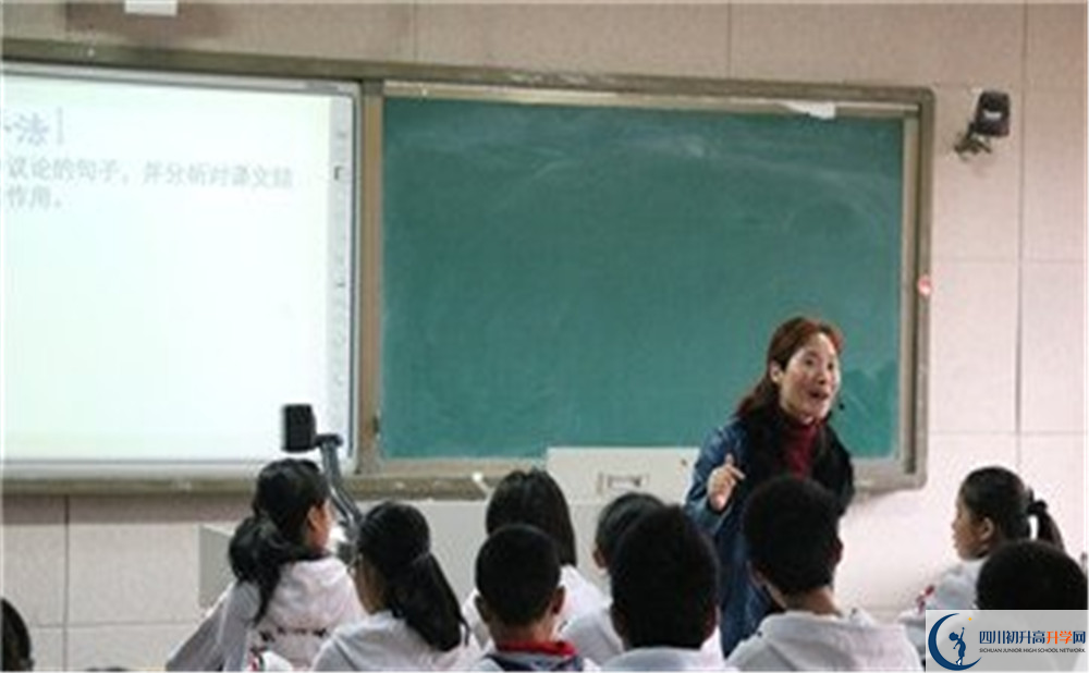 成都實驗中學(xué)高中本部的錄取分?jǐn)?shù)是多少？