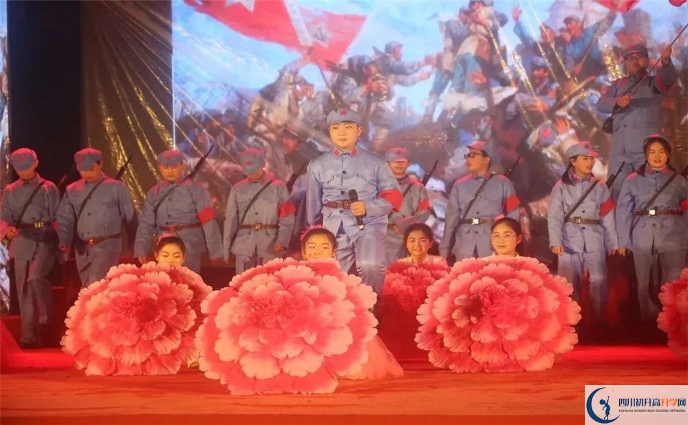 龍泉二中一年的學(xué)費(fèi)是多少？