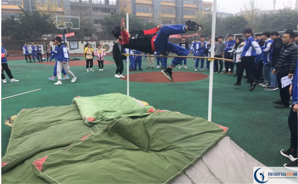 仁壽華達(dá)高中的宿舍好不好？