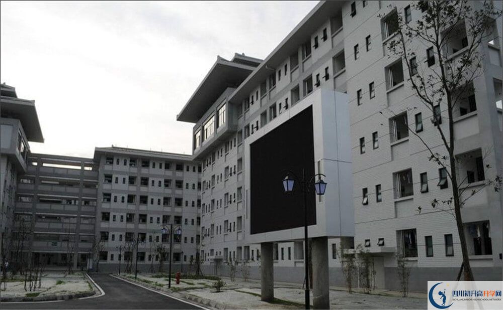 成都石室中學(xué)北湖校區(qū)2020年考上清華北大的人數(shù)有多少？