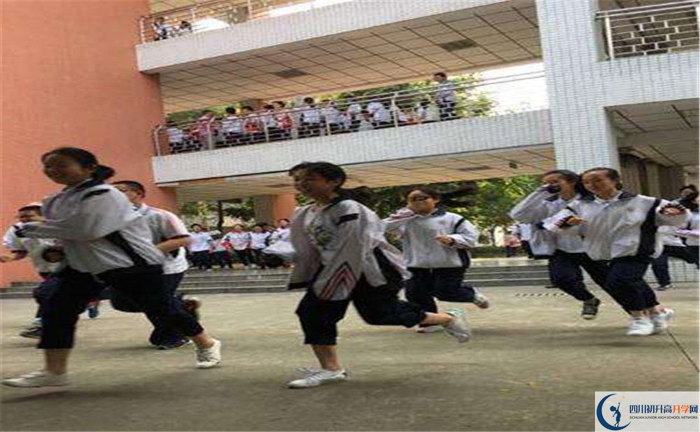 成都樹德中學(xué)光華校區(qū)地址怎么走？