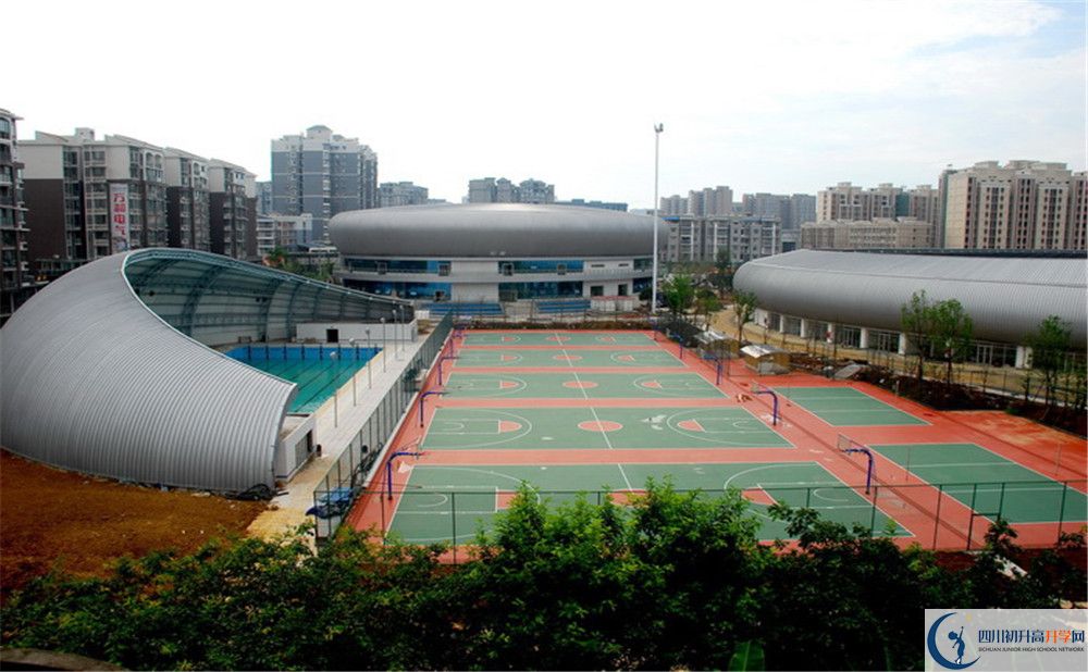 簡陽中學(xué)住宿費(fèi)用是多少？