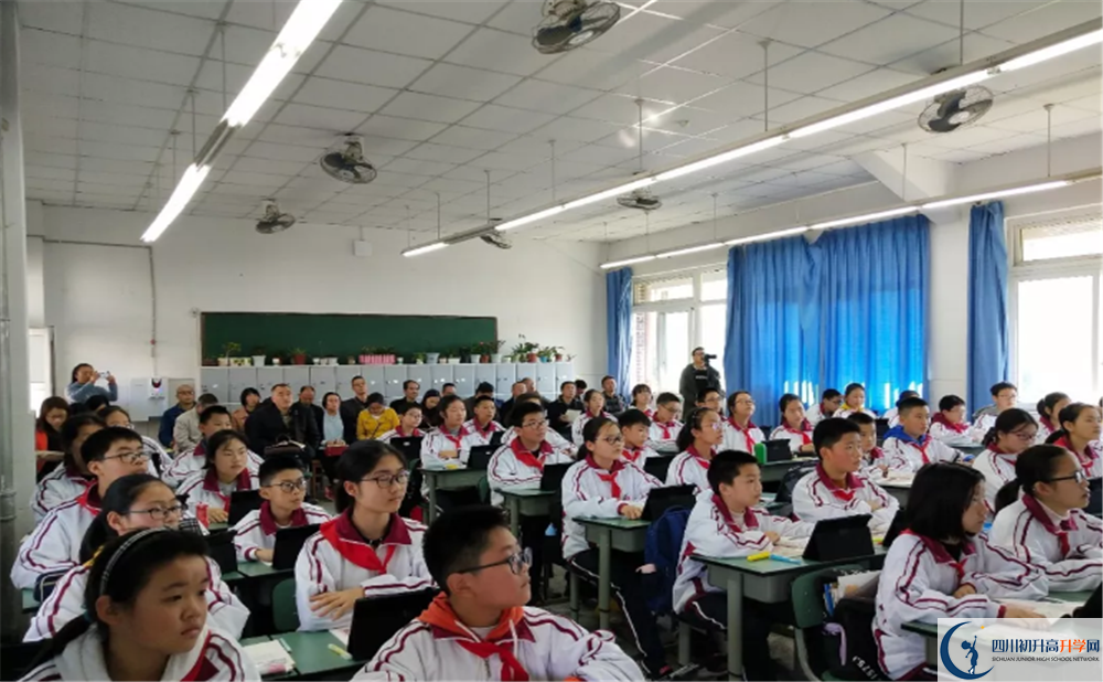 安仁中學(xué)位置在哪里？
