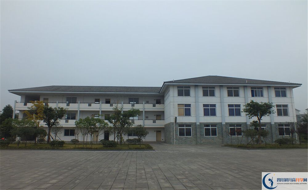 淮口中學(xué)在全國高中排名是多少？