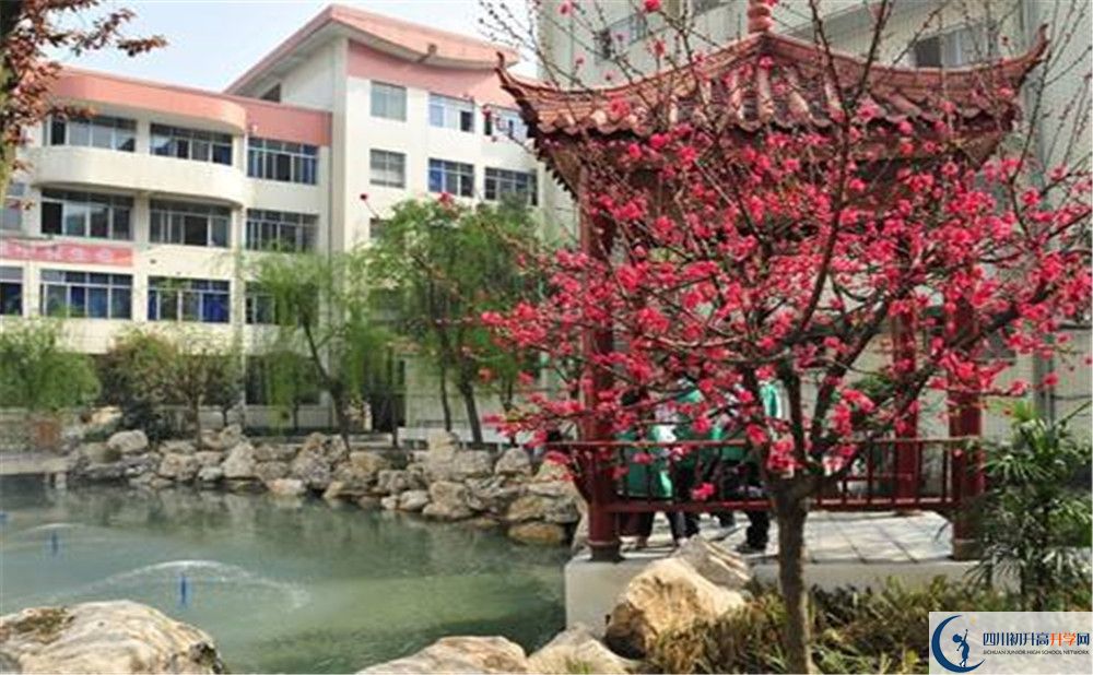 蜀城中學(xué)高中分班考試難嗎？