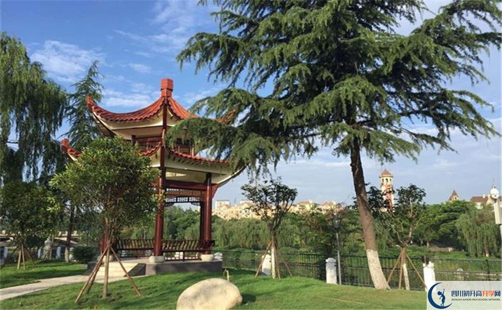 三原外國(guó)語(yǔ)學(xué)校平行班中考重點(diǎn)率是多少？