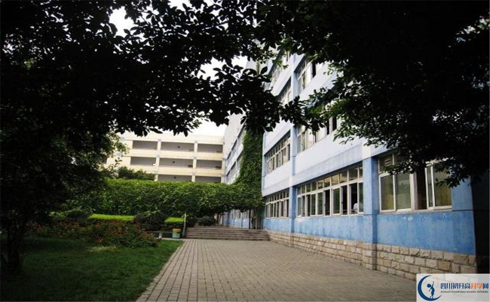 四川師范大學實驗外國語學校走讀生作息時間是怎樣的？