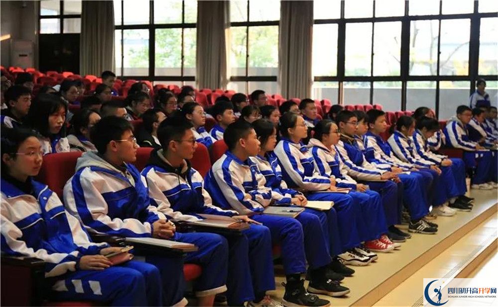 成都石室中學(xué)2020年高考人數(shù)是多少？