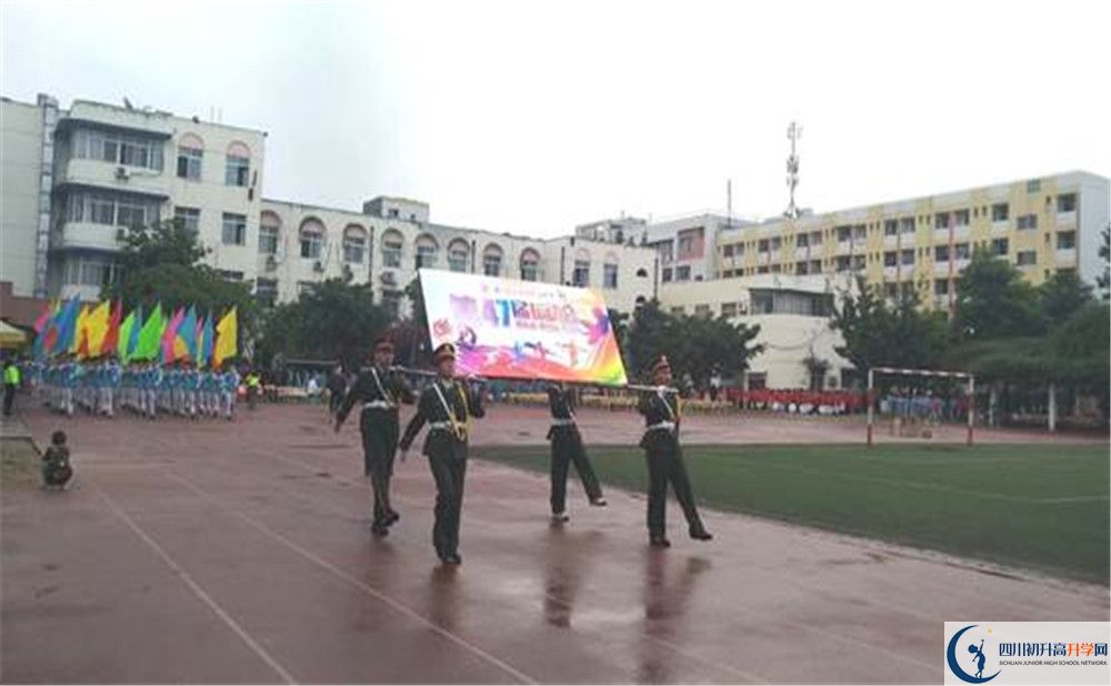 西南交通大學(xué)附屬中學(xué)2020年高考人數(shù)是多少？
