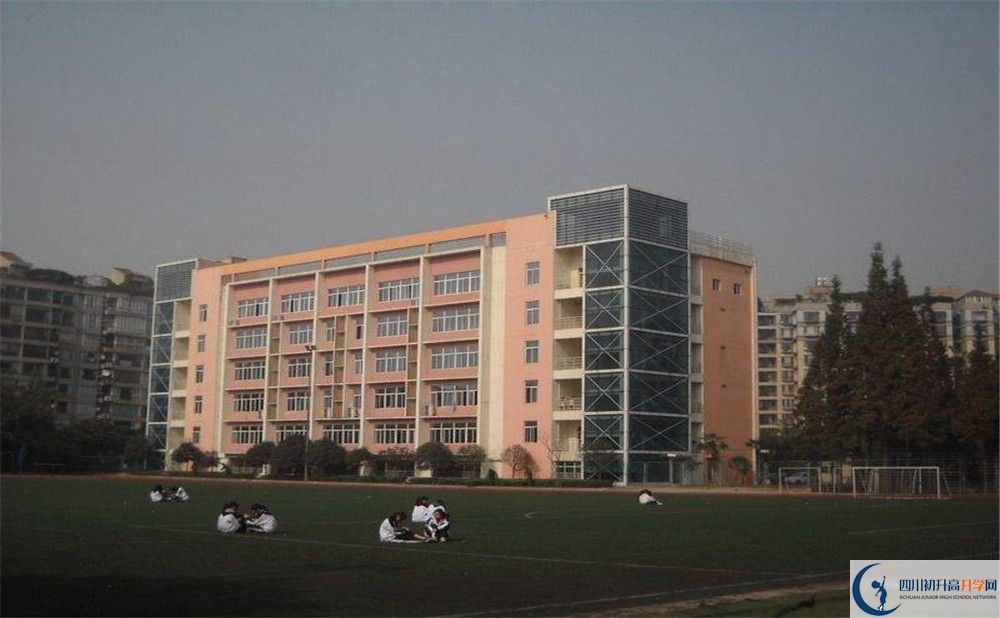 成都十八中2020年高考人數(shù)是多少？