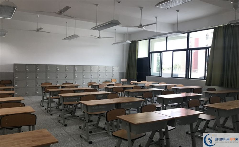 成都西川中學(xué)?高三診斷考試時間怎么安排的？