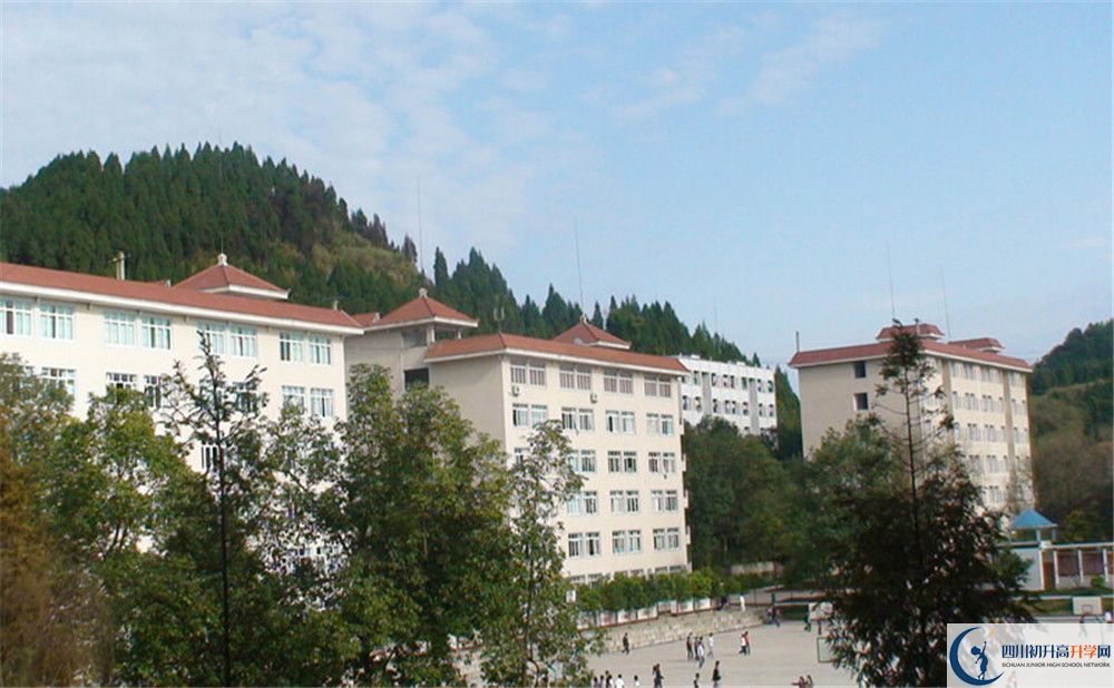 建興中學(xué)2020年開學(xué)時(shí)間安排是什么？