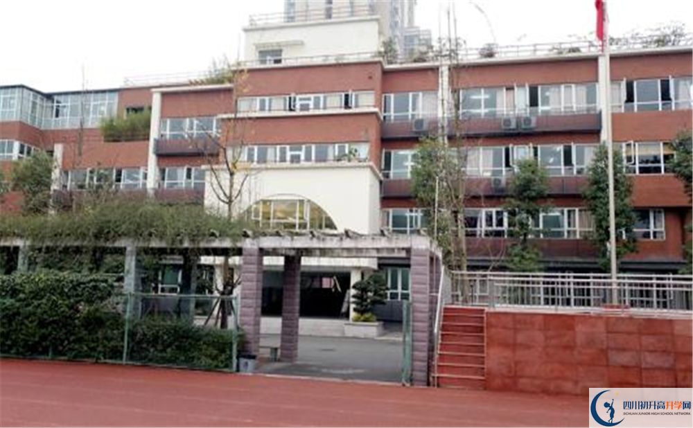 七中八一學(xué)校2020年成都市排名高不高？